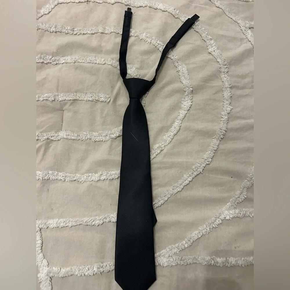 Boys Classic Clip Black Necktie
